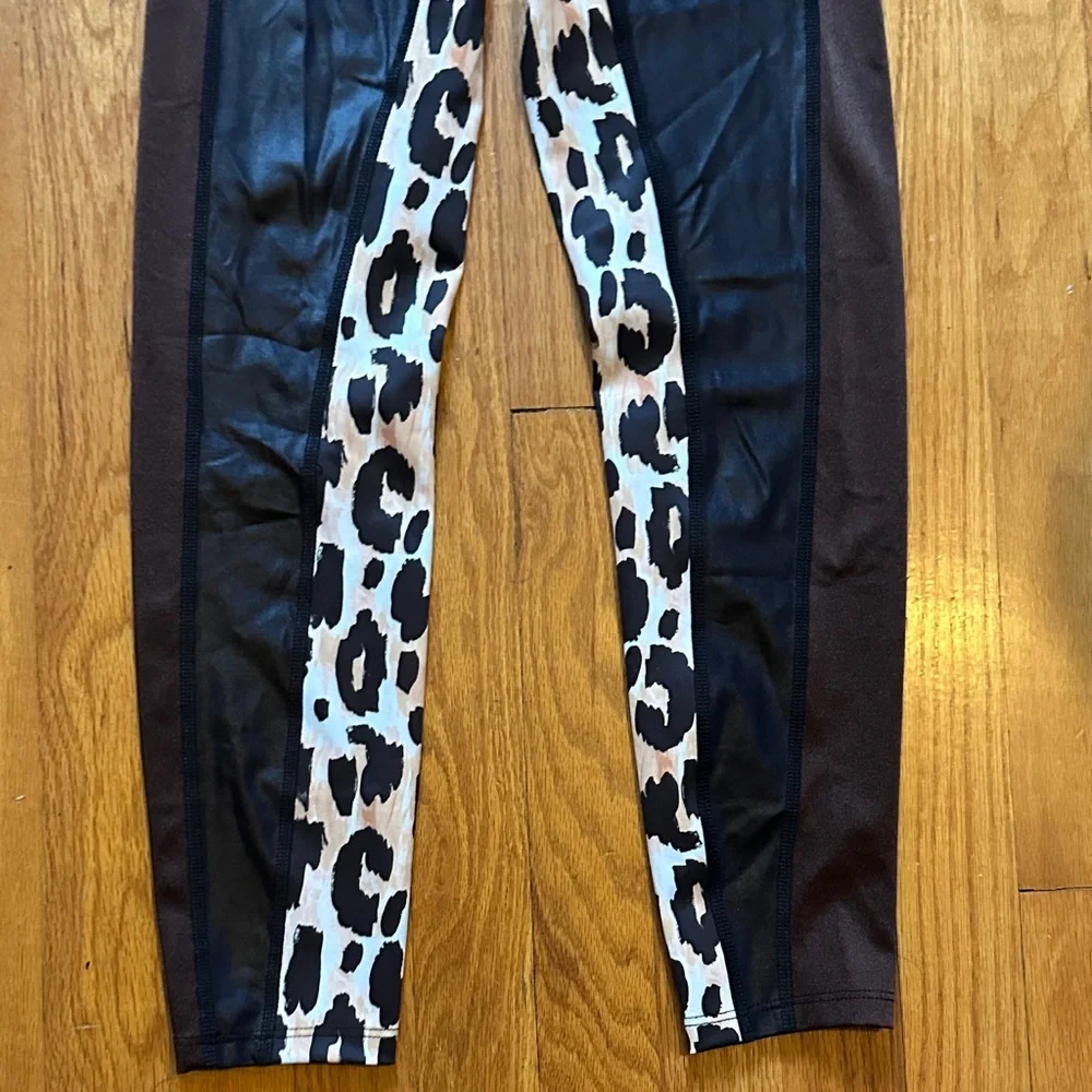 Beach Riot Leggings - Picture 6 of 6